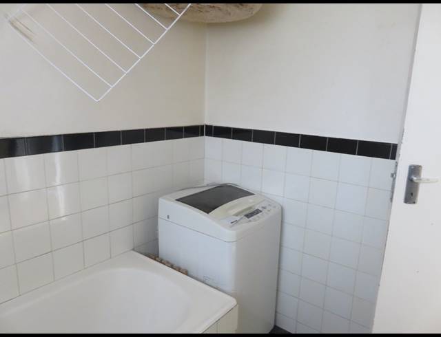 2 BEDROOM FLAT FOR SALE IN MUCKLENEUK